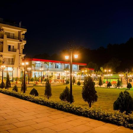 Quick 20 Riverside Hotel Amlekhganj Dış mekan fotoğraf