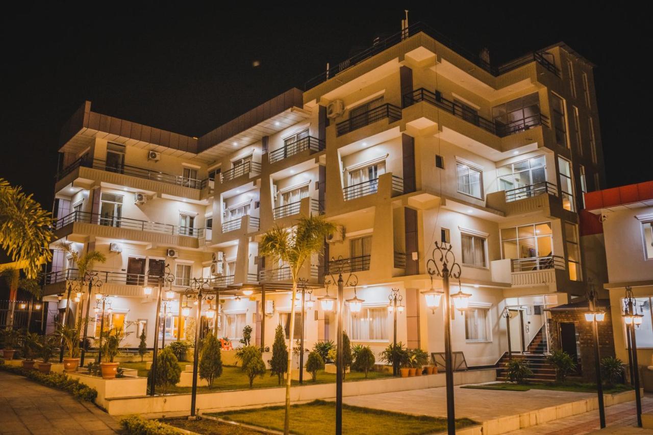 Quick 20 Riverside Hotel Amlekhganj Dış mekan fotoğraf