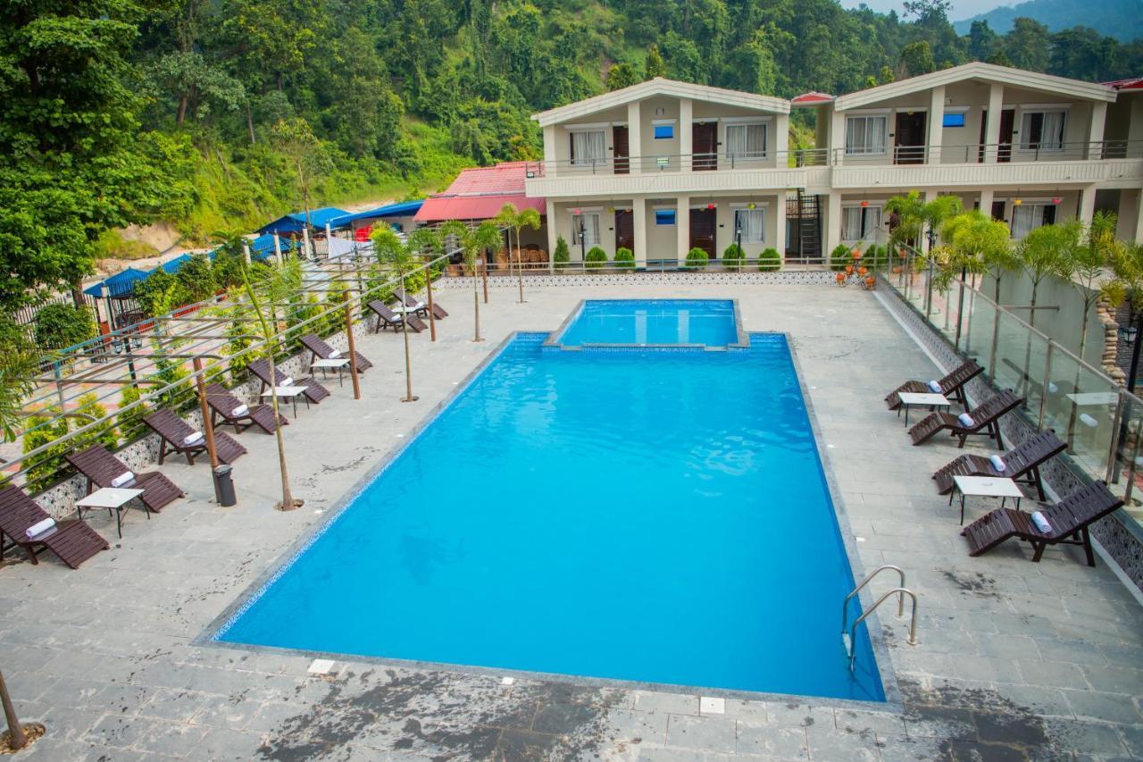 Quick 20 Riverside Hotel Amlekhganj Dış mekan fotoğraf