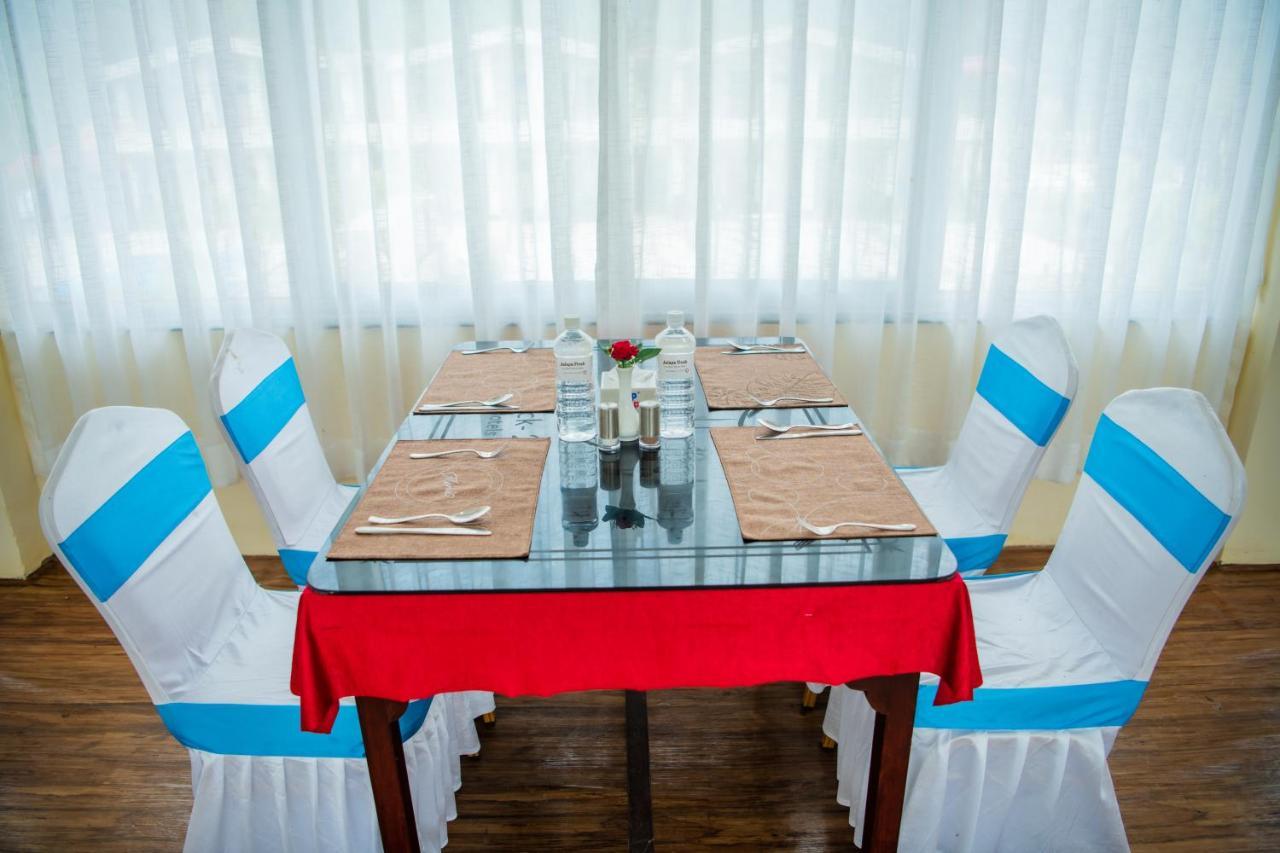 Quick 20 Riverside Hotel Amlekhganj Dış mekan fotoğraf
